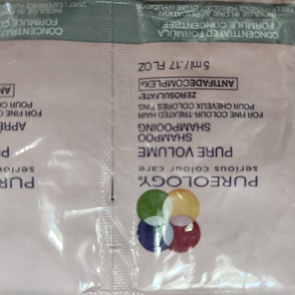 Big box of cruelty free samples, many Strivectin delux size, high end brands - Picture 3 of 5